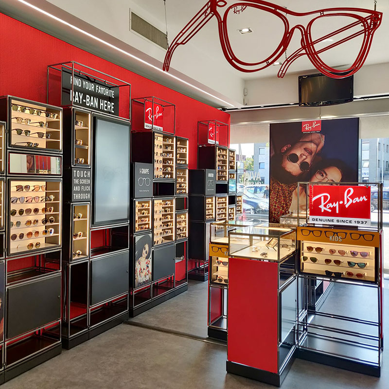 Er is behoefte aan Glimmend mosterd Demenego opens two new Ray-Ban Shop-in-Shops in Treviso and Vicenza